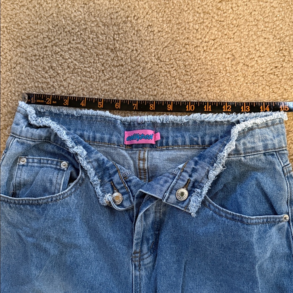 Edikted Ripped Jeans - Picture 5 of 7